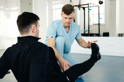 Der Weg zur richtigen Behandlung: Wann sollte man einen Orthopäden aufsuchen?