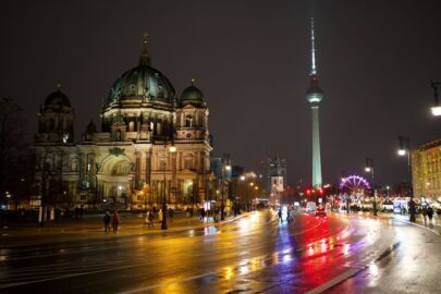 Die Psychologie des Stadtwechsels: Warum Berlin so viele Menschen aus aller Welt magisch anzieht